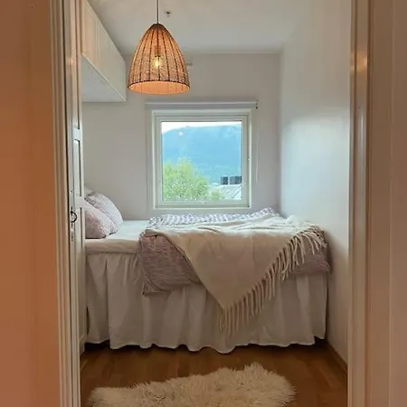 Apartamento En Koselig Og Sentral Tromsø