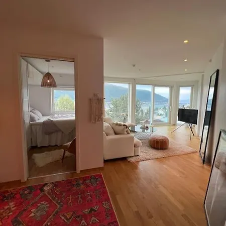 En Koselig Og Sentral Tromso